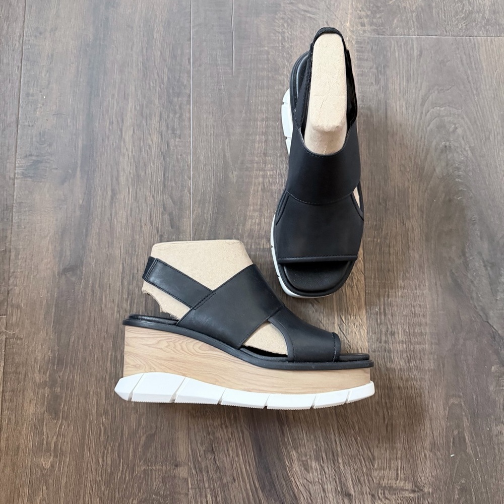 NIB Sorel Joanie III Slingback Leather Sandal | Black/White | Size 7 - Picture 7 of 12